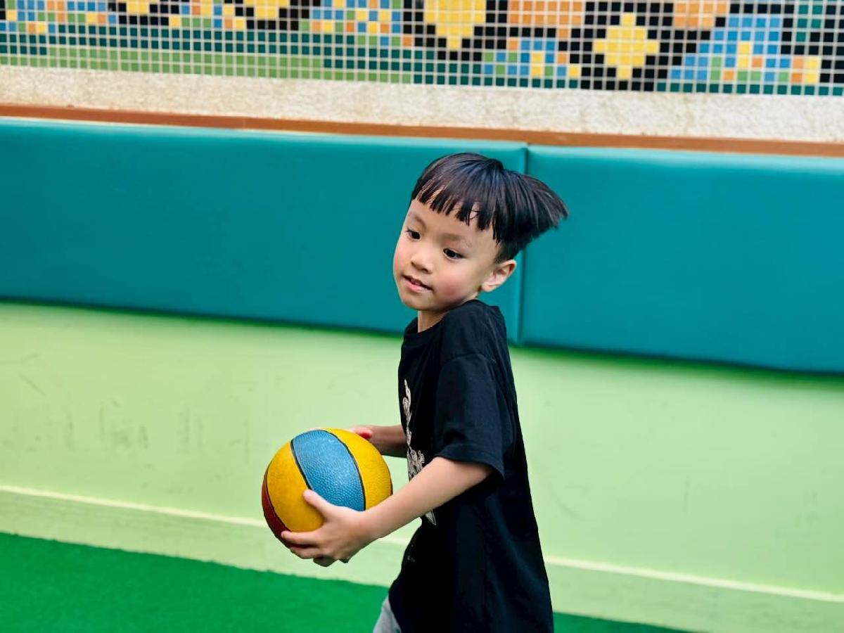 73cdb7b9-35de-4eb8-9a49-7f2ca80e122e