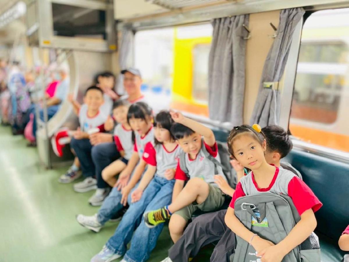 997dde0d-317e-4055-aa8c-d1749e82f13a