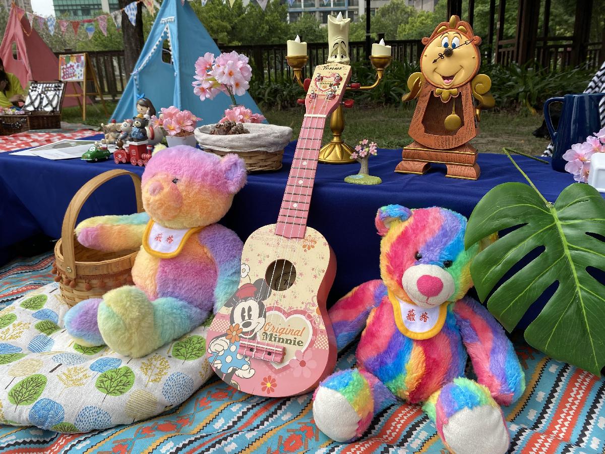 PICNIC DAY-April 12 PICNIC DAY-April 12
